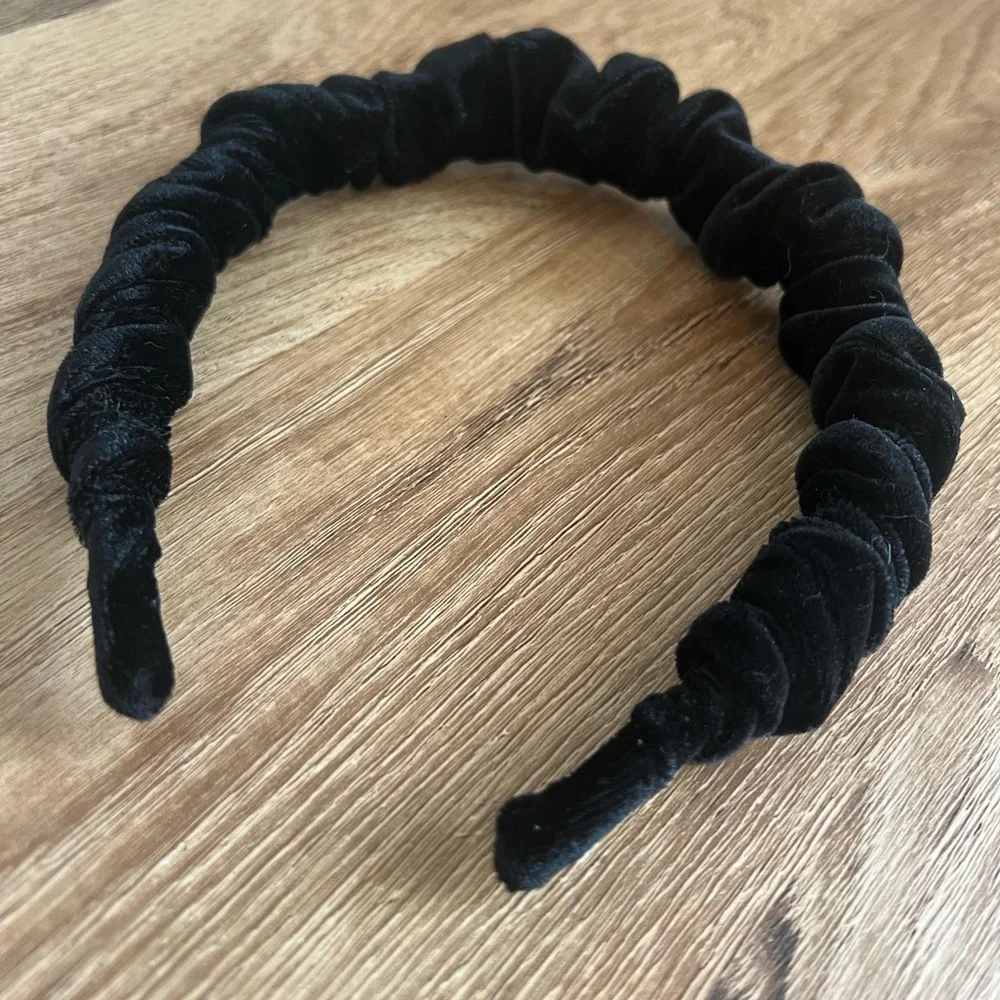 1pc Velvet Ruched Headband‎ Trendy Scrunchies Women Hair